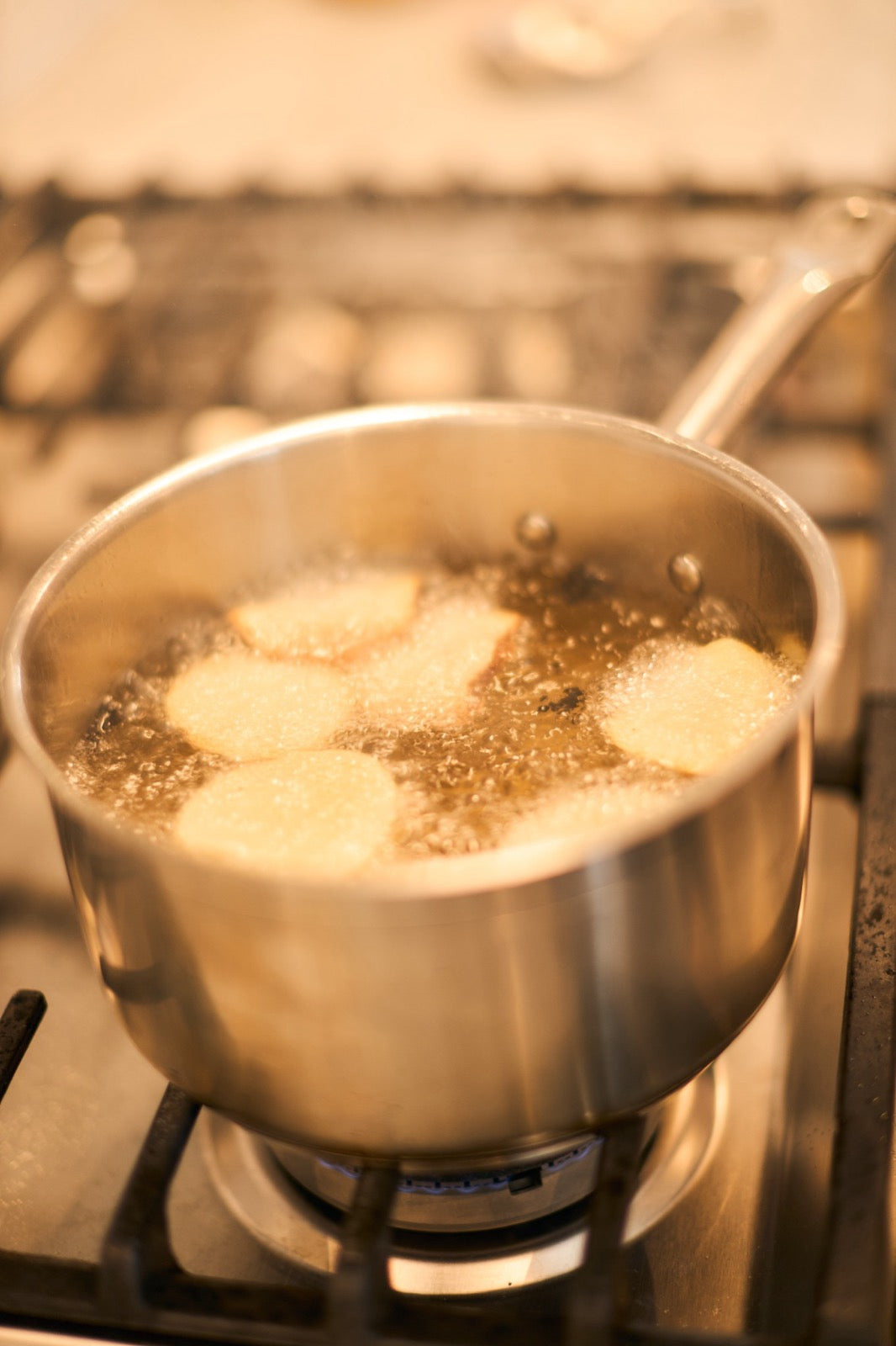 Potato chips cooking